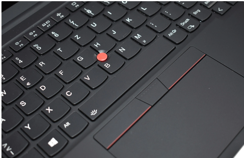 联想：小红点在 ThinkPad 笔记本上将永远存在